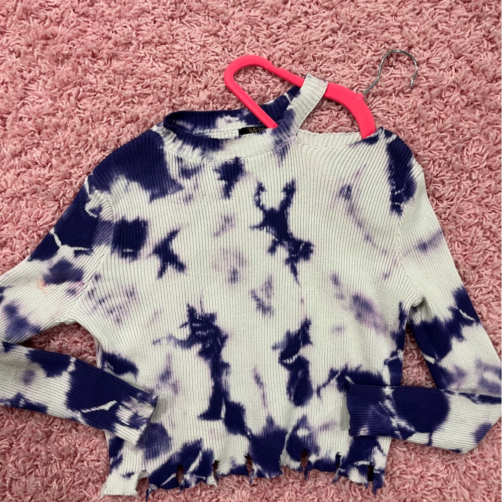 Adorable sweater